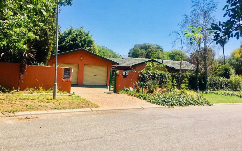 RANDPARK RIDGE HOUSE RANDBURG JO’BURG NORTH Lindville Property