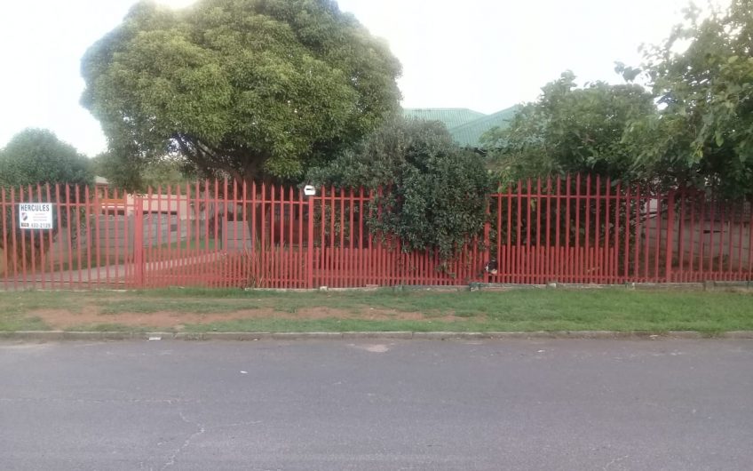 3 BEDROOM HOUSE FLORENTIA, ALBERTON Lindville Property